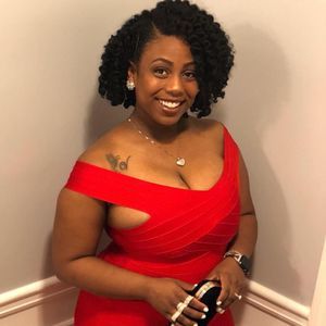 Meet your Posher, Alicia